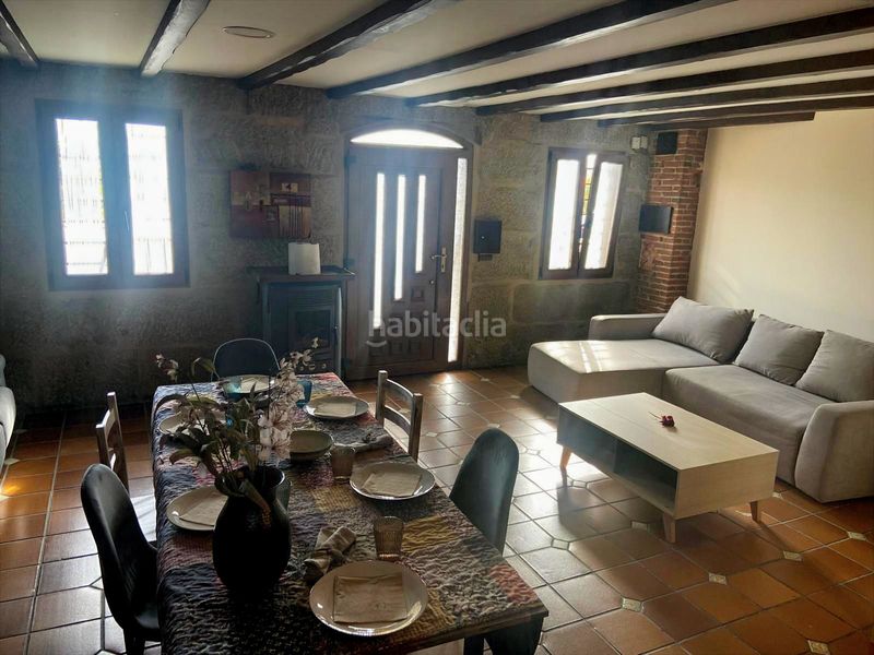 Foto 4ba20826-dc8b-477c-8edf-66cf7336ac68. Lloguer masia amb calefacció aparcament a Barro