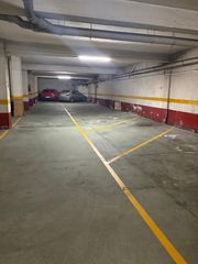 Alquiler Parking coche en Rúa cobián areal 14. Se alquila plaza centrica en pontevedra