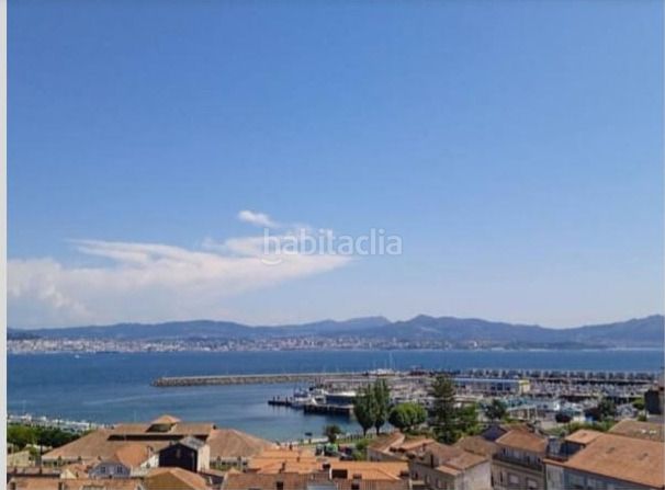 Foto 6a2eaf13-a446-46a7-abc3-89e7cb23c421. Lloguer àtic a rúa da paz 8 a Cangas pueblo Cangas