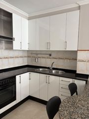 Miete Etagenwohnung in Avenida fragata almansa 20. Se alquila piso en moaña