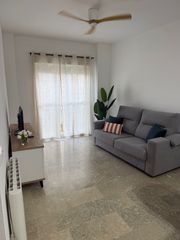 Lloguer Apartament a La Estación. Se alquila apartamento, totalmente reformado.