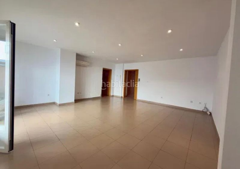 Foto ba437a2d-24ea-46b3-9571-d16a3231b5d4. Casa in Maria Auxiliadora - Barriada de Llera Badajoz