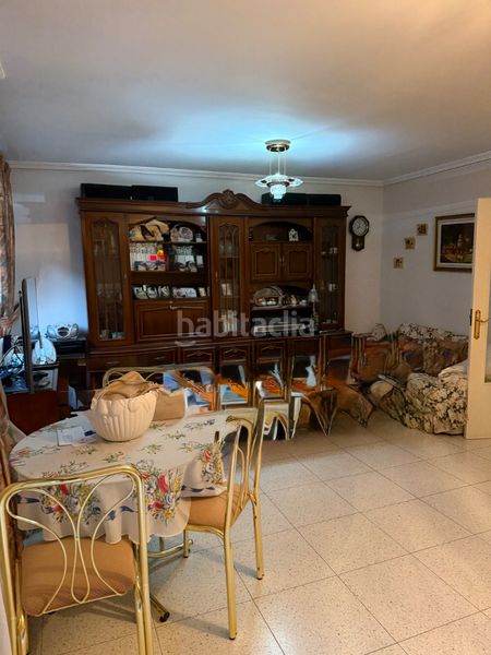 Foto 55de520f-d1b1-4a7b-ba11-53e99d551d3e. Casa adossada amb calefacció aparcament a Avenida Elvas Badajoz