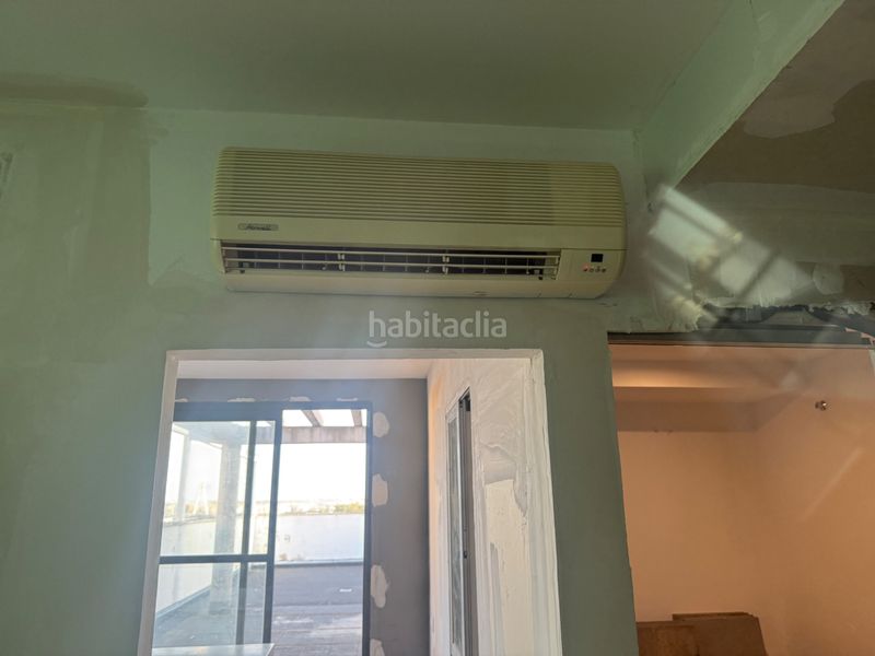 Foto df632bd9-17df-477f-9380-4ac294ab4deb. Apartament amb aparcament a Avenida Elvas Badajoz