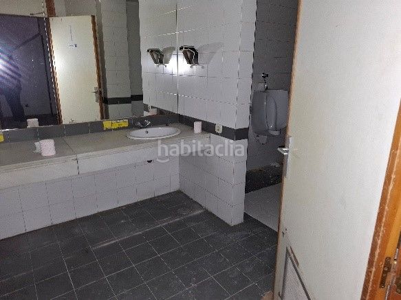 Foto 72d5ef3b-3c9f-49af-9d21-72dd57c8995a. Local comercial a Quintana Madrid