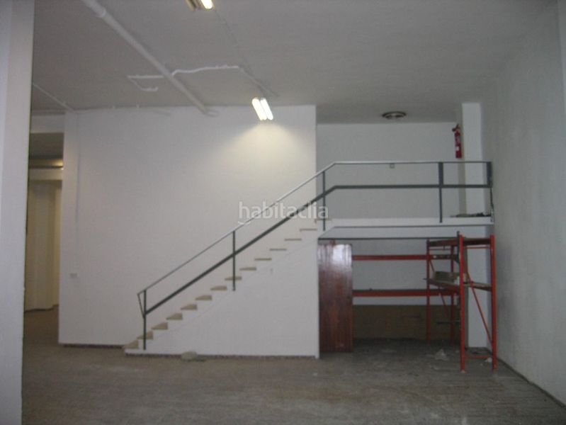 Foto b8f9cec0-e84b-4dcf-87e7-d596156cd7da. Local comercial a Russafa Valencia