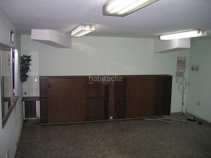 Foto c19f7c27-bc02-4c6c-98b3-8aa2697030d6. Local comercial a Russafa Valencia