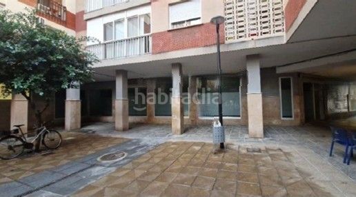 Foto b4e6acbd-688d-4a3e-9aa8-dab35e503415. Local comercial a Cardenal Benlloch Mislata