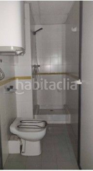 Foto a7cf5213-c50e-49ee-b427-7e45616535bf. Local comercial a Eixample Tarragona