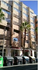 Appartement  Avinguda ancha de castelar. Vivienda con plaza de garaje en av. principal de sant vicent del