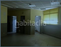 Foto cab0a22d-7a45-4bee-b5d9-525c12b7c417. Local comercial a Boiro