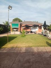 Chalet in Hormigos. Chalet independiente