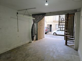 Geschäftsraum in La Maurina. Local con dos plantas y acceso para vehículos