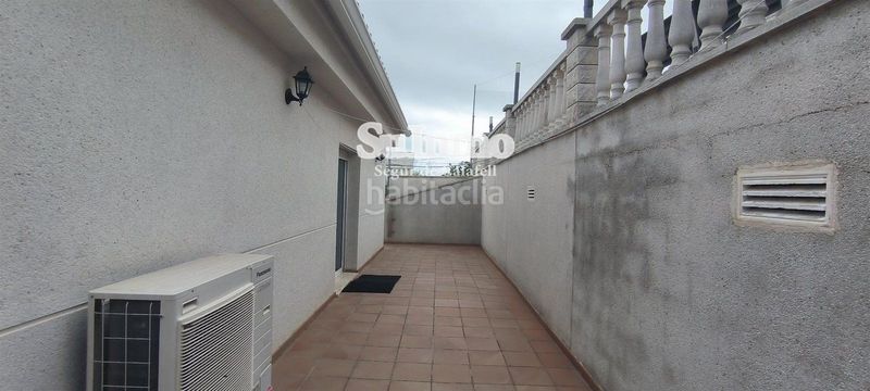 Foto ab1a915e-bfa5-4c66-92c1-38ea86580189. Xalet amb calefacció aparcament piscina a Segur de Calafell nucli urbà Segur de Calafell