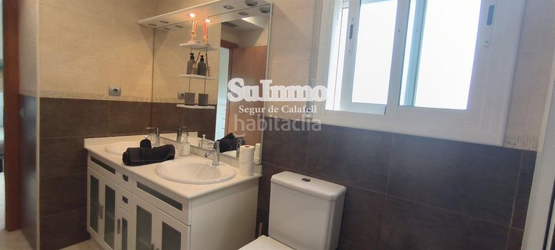 Foto cbc44496-b430-4794-b3ea-cad8135c3168. Xalet amb calefacció aparcament piscina a Segur de Calafell nucli urbà Segur de Calafell
