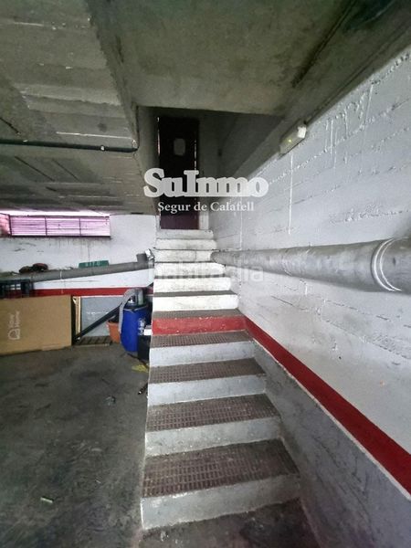 Foto 9b2cbb43-f904-4949-85ce-8ed8d024291d. Aparcament cotxe a Centre Torredembarra