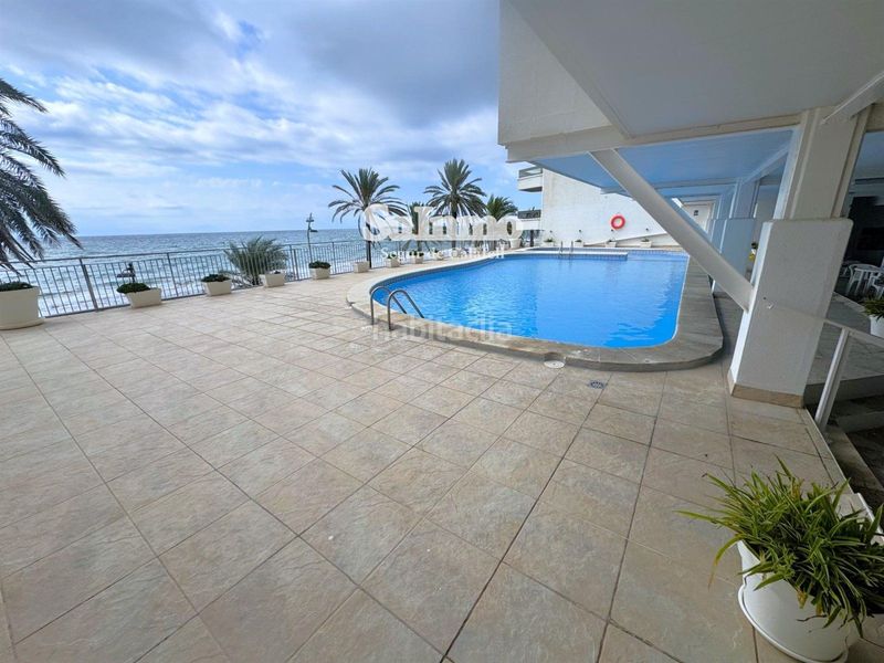 Foto f86b7f64-3b5d-4aa7-9551-bd7c7d0f51d4. Pis amb aparcament piscina a Calafell platja Calafell