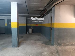 Car parking  Del llentiscle. Magnífico parking en zona sanatori!