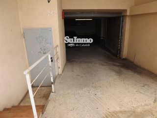 Aparcament cotxe  Eres. Buena plaza de garaje casco antiguo calafell.