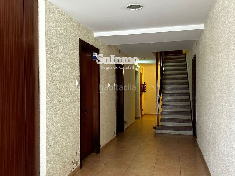 Foto ed6efeb5-826d-4907-b66f-ab48513f42d4. Pis a Segur Platja Segur de Calafell