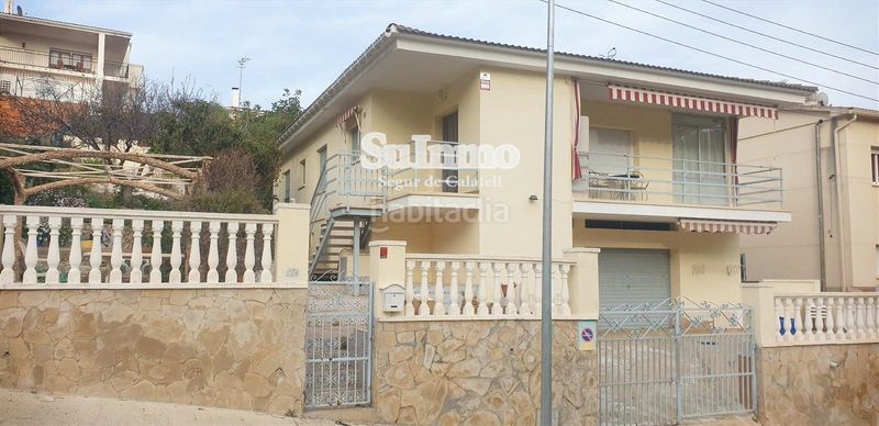 Foto a6491f2f-49a6-4d14-b8cb-c26862ecfa82. Xalet amb calefacció aparcament a Segur de Calafell nucli urbà Segur de Calafell