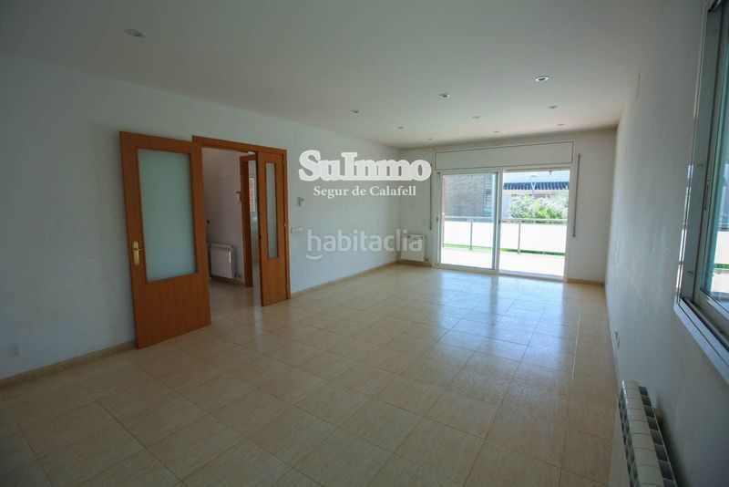 Foto 0499274d-9362-4c0d-99da-52e6ada4ebe6. Xalet amb calefacció aparcament a Ciutat jardí Bonanova Calafell