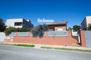 Chalet  Sanera. Chalet independiente con gran terraza en calafell