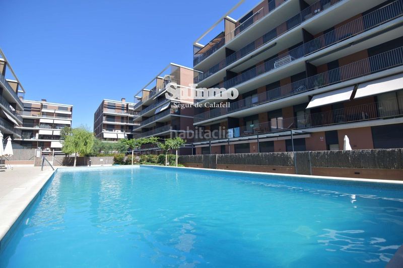 Foto 446091c5-2bd9-4ca9-b7c0-b3d5d9c4b01d. Dúplex amb aparcament piscina a L´Estany Calafell