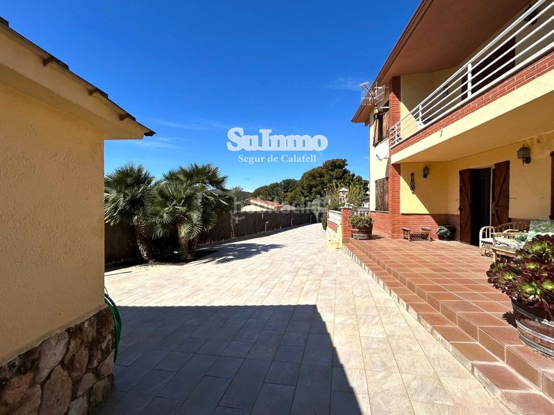 Foto 862cf600-d040-4717-a73a-b7a0472e845a. Xalet amb calefacció aparcament piscina a Mas romeu Calafell