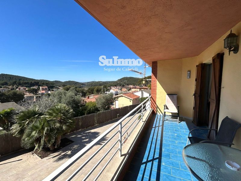 Foto a2a3d07e-72b7-4b0b-a21b-41f29fb4f65c. Xalet amb calefacció aparcament piscina a Mas romeu Calafell