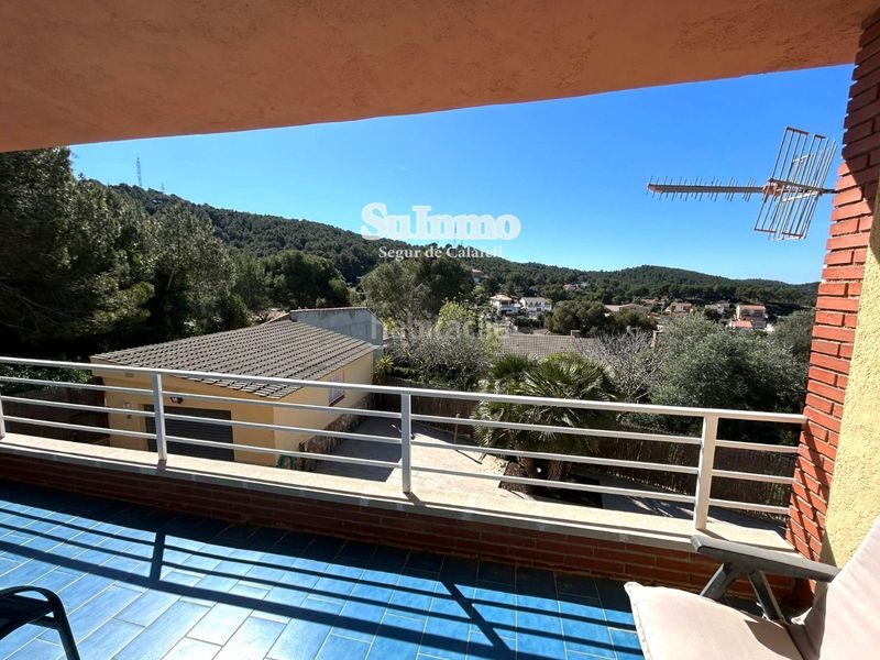 Foto f732a8f0-7eaa-44af-9d0c-a445f0d57a3e. Xalet amb calefacció aparcament piscina a Mas romeu Calafell