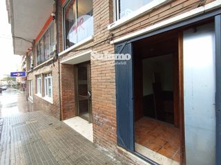 Locale commerciale  Pere badia. Local en venta en el centro de torredembarra
