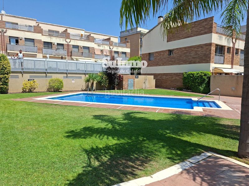 Foto 651539c0-68ef-4faf-a32f-f9fb8c96250a. Casa adossada amb aparcament piscina a Bonavista Vendrell (El)