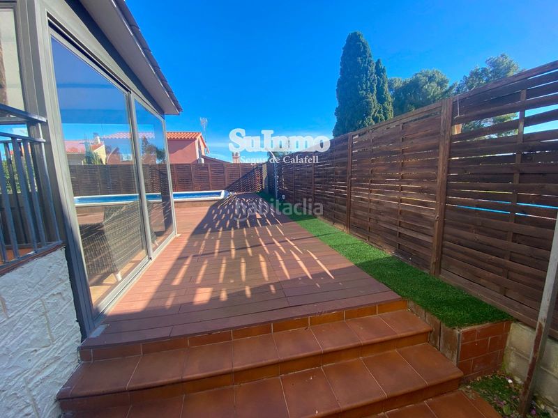 Foto bd31afe1-9fc9-4182-8c17-0e37fb542f79. Xalet amb aparcament piscina a Cunit residencial Cunit
