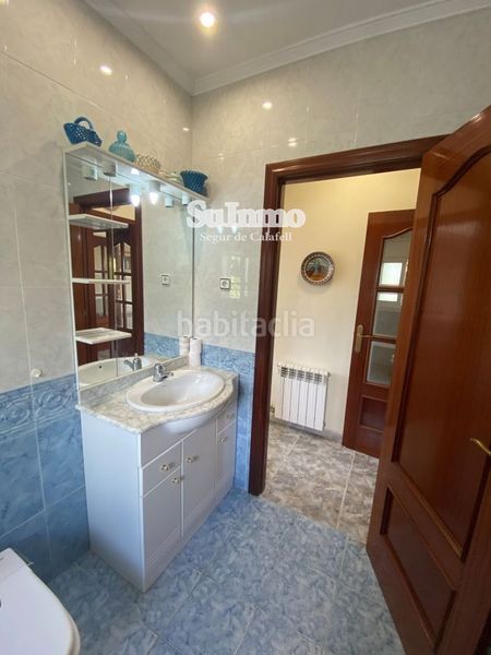 Foto 0e850335-bc2f-42e7-bc1c-5ae1108734ac. Xalet amb calefacció aparcament piscina a Segur de Calafell nucli urbà Segur de Calafell