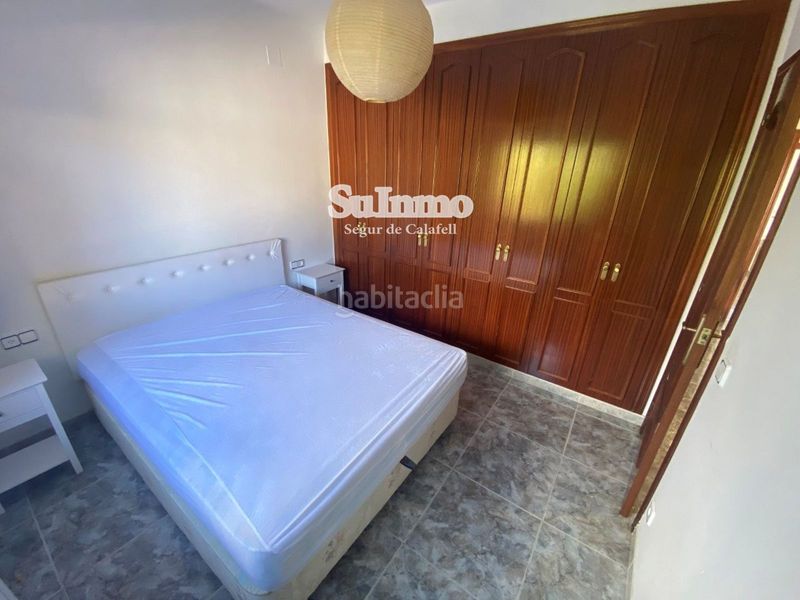 Foto 21b9241b-c390-4174-999e-cff660281ca0. Xalet amb calefacció aparcament piscina a Segur de Calafell nucli urbà Segur de Calafell