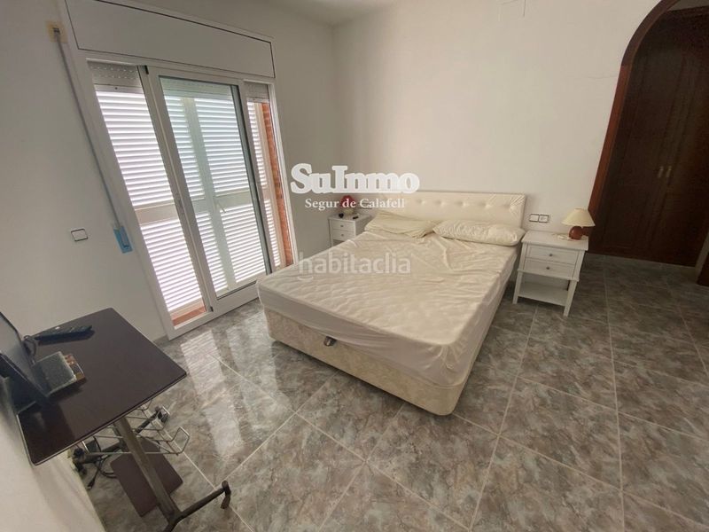 Foto 5456ac1a-dc4d-43ce-906a-f76860823ce1. Xalet amb calefacció aparcament piscina a Segur de Calafell nucli urbà Segur de Calafell