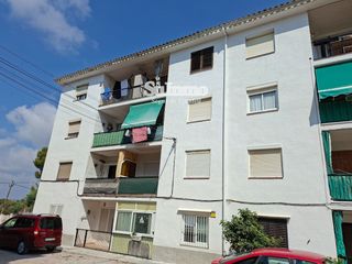 Attique  Sta anna. Piso