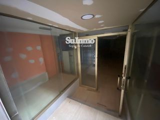 Local commercial  De francesc macia. Venta de local en cunit pueblo