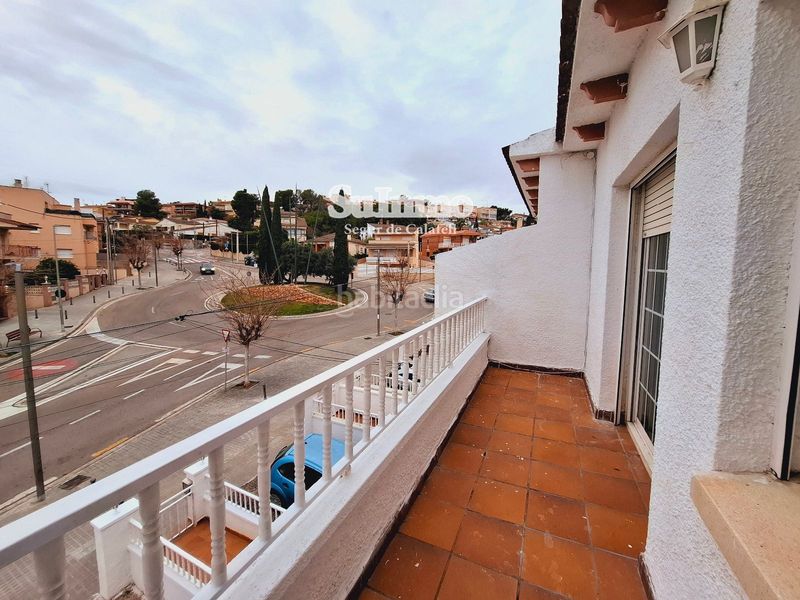 Foto a00c365f-cef6-4e21-96ac-baf77fc0e18f. Casa adossada amb calefacció aparcament piscina a Segur de Calafell