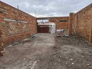 Haus  Felix rodriguez de la fuente. Casa de pueblo a reformar mas parcela