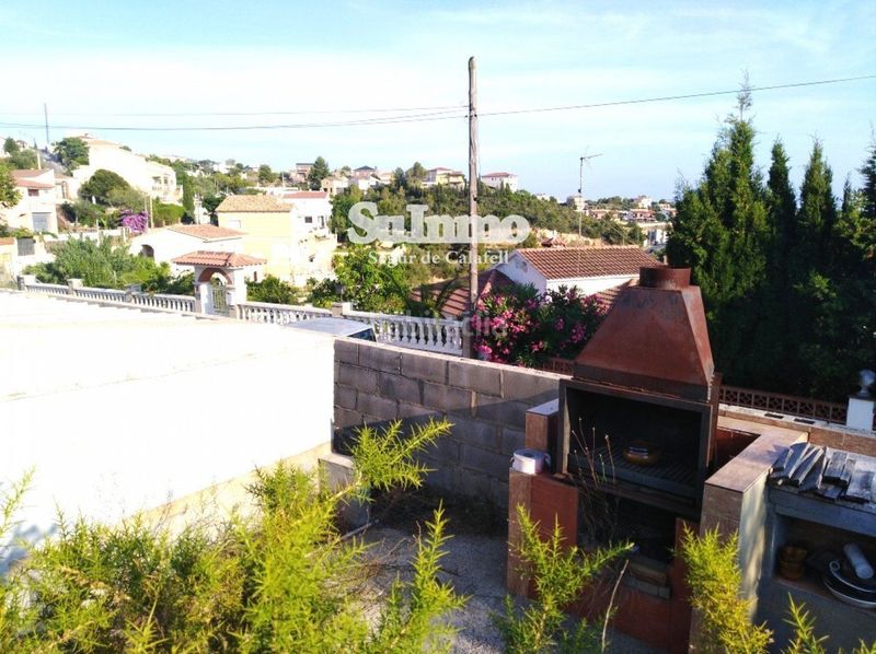 Foto 8329595c-78d8-480a-9441-50dde08895ca. Finca rústica a Segur de dalt Segur de Calafell