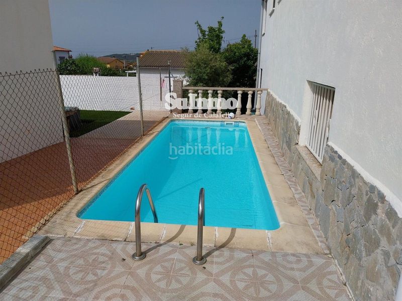 Foto 83f2745b-548d-4794-b257-d82c8242e96d. Casa adossada amb piscina a La Franquesa-Oasis Park Vendrell (El)