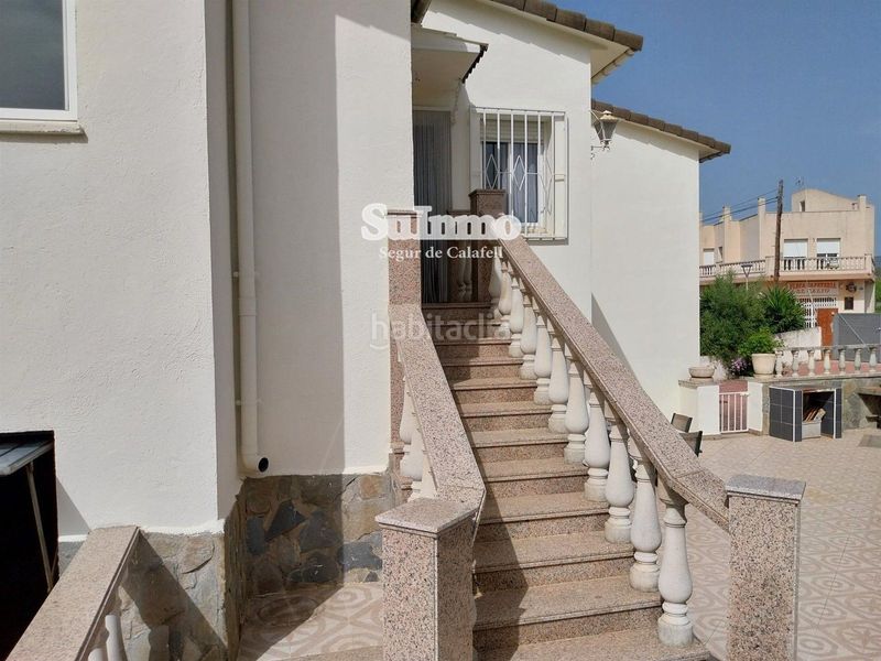 Foto a6b20136-0729-46d6-a38b-af72e812d349. Casa adossada amb piscina a La Franquesa-Oasis Park Vendrell (El)