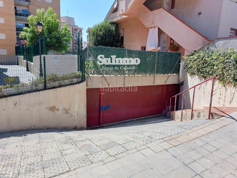Foto 3d245849-a341-4475-9725-32c8fdf12604. Aparcament cotxe a Calafell residencial Calafell