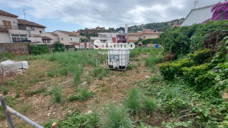 Foto f81f45db-af11-4e9e-9aa5-5192df06e90c. Finca rústica solar edificable en el centro en Segur de Calafell nucli urbà Segur de Calafell
