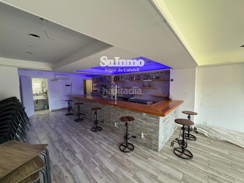 Foto a68a7e46-4afd-4e3b-a692-224c110d02a6. Local comercial  en venta en Calafell platja Calafell