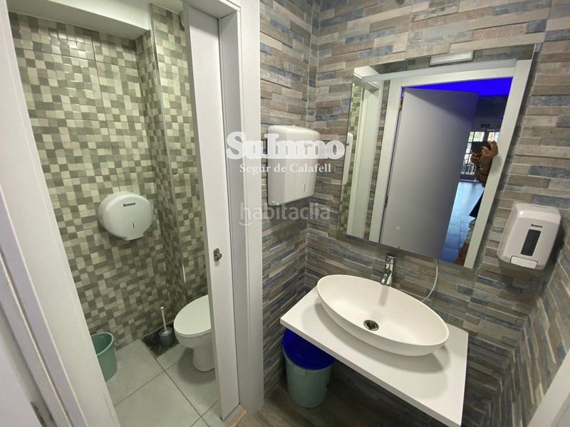 Foto aa0546fa-1c4f-40a8-9b0f-7a0c938bb040. Local comercial  en venta en Calafell platja Calafell