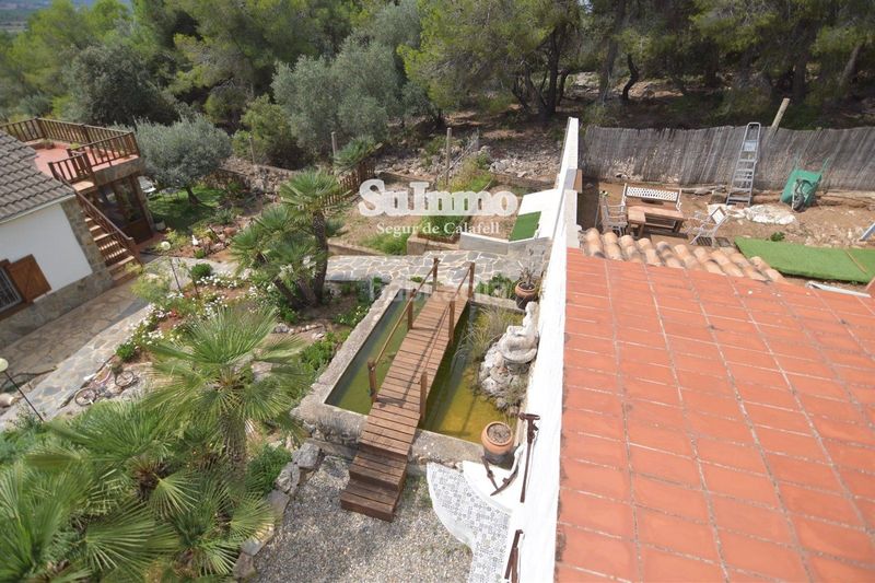 Foto ae043380-e659-460b-8594-b2a00e2e9122. Casa amb piscina a Montmell (El)