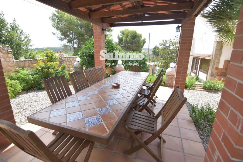Foto d1f499b9-3767-469b-96ef-900756cc6da4. Casa amb piscina a Montmell (El)